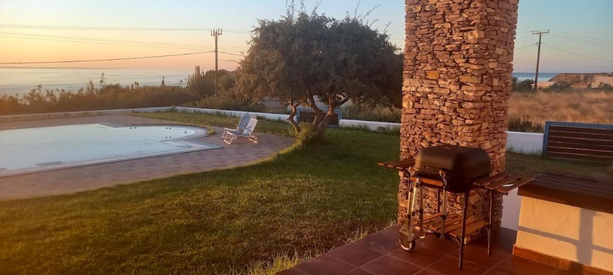 Cristelia Seafront & Pool Villa Lakhania Luaran gambar