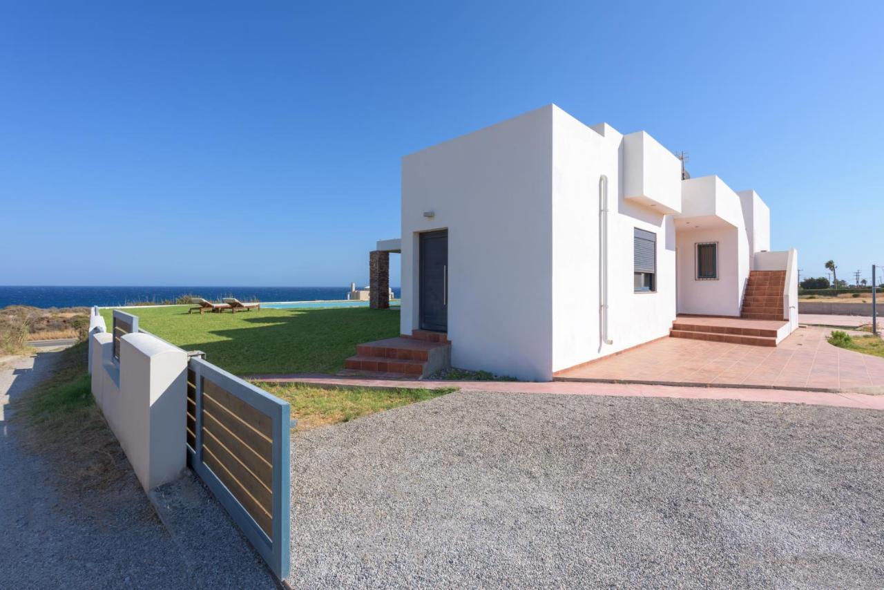 Cristelia Seafront & Pool Villa Lakhania Luaran gambar