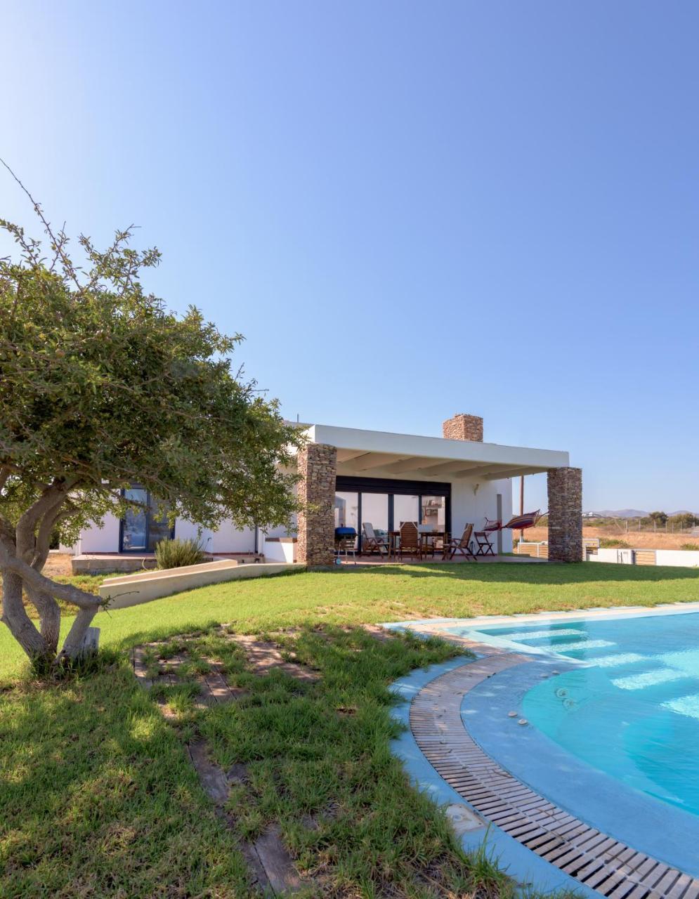 Cristelia Seafront & Pool Villa Lakhania Luaran gambar