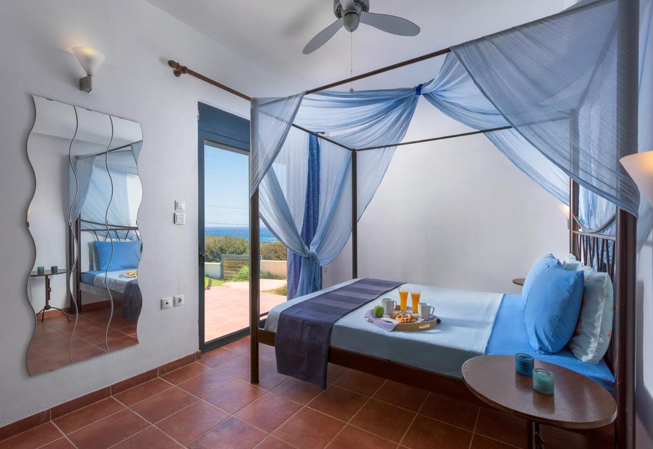 Cristelia Seafront & Pool Villa Lakhania Luaran gambar