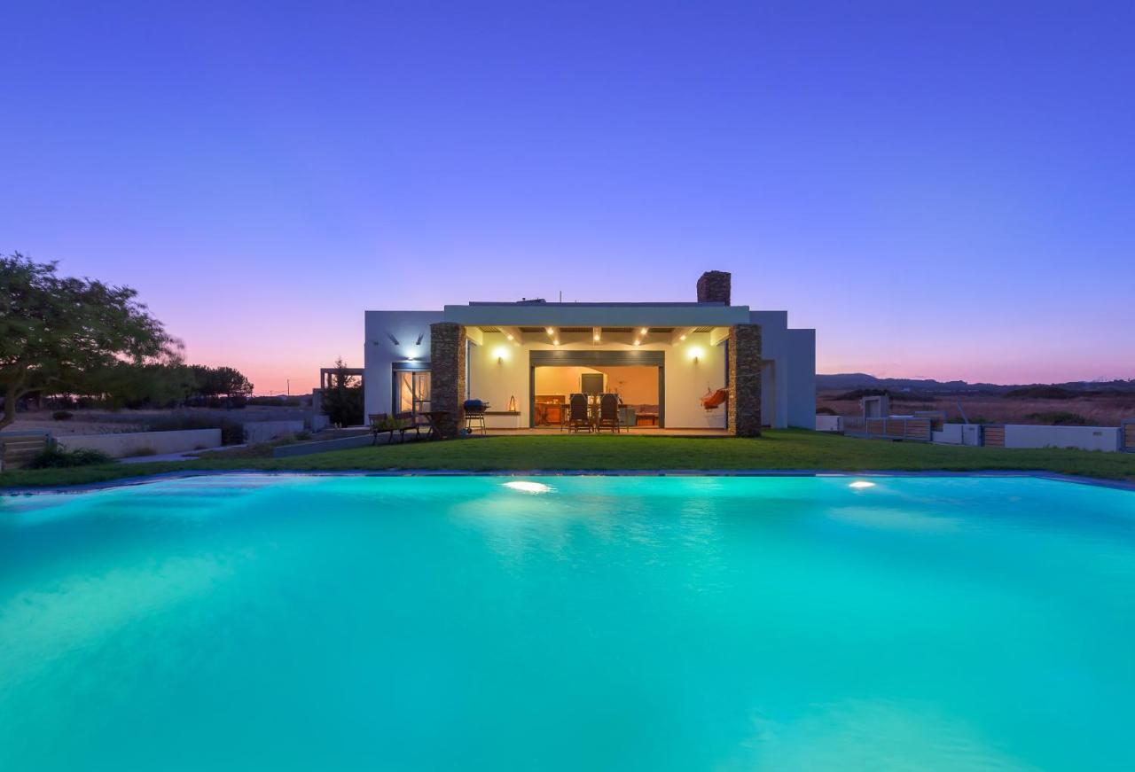 Cristelia Seafront & Pool Villa Lakhania Luaran gambar