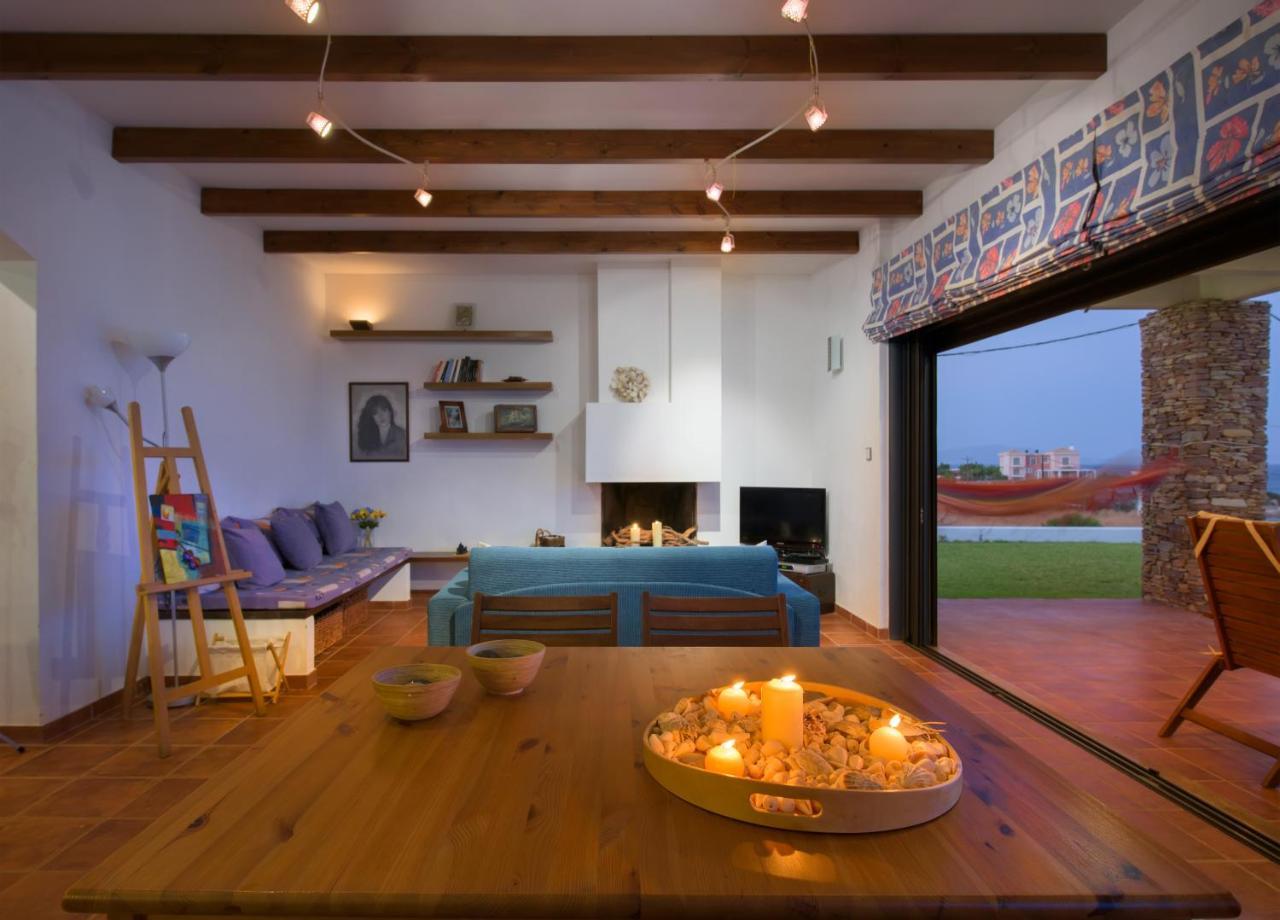 Cristelia Seafront & Pool Villa Lakhania Luaran gambar